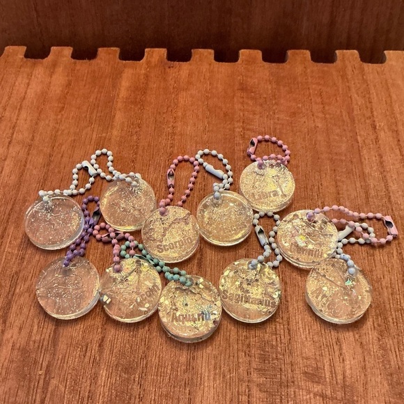Other - Lot of 11 Hand Poured Resin Key rings, Great Lot!